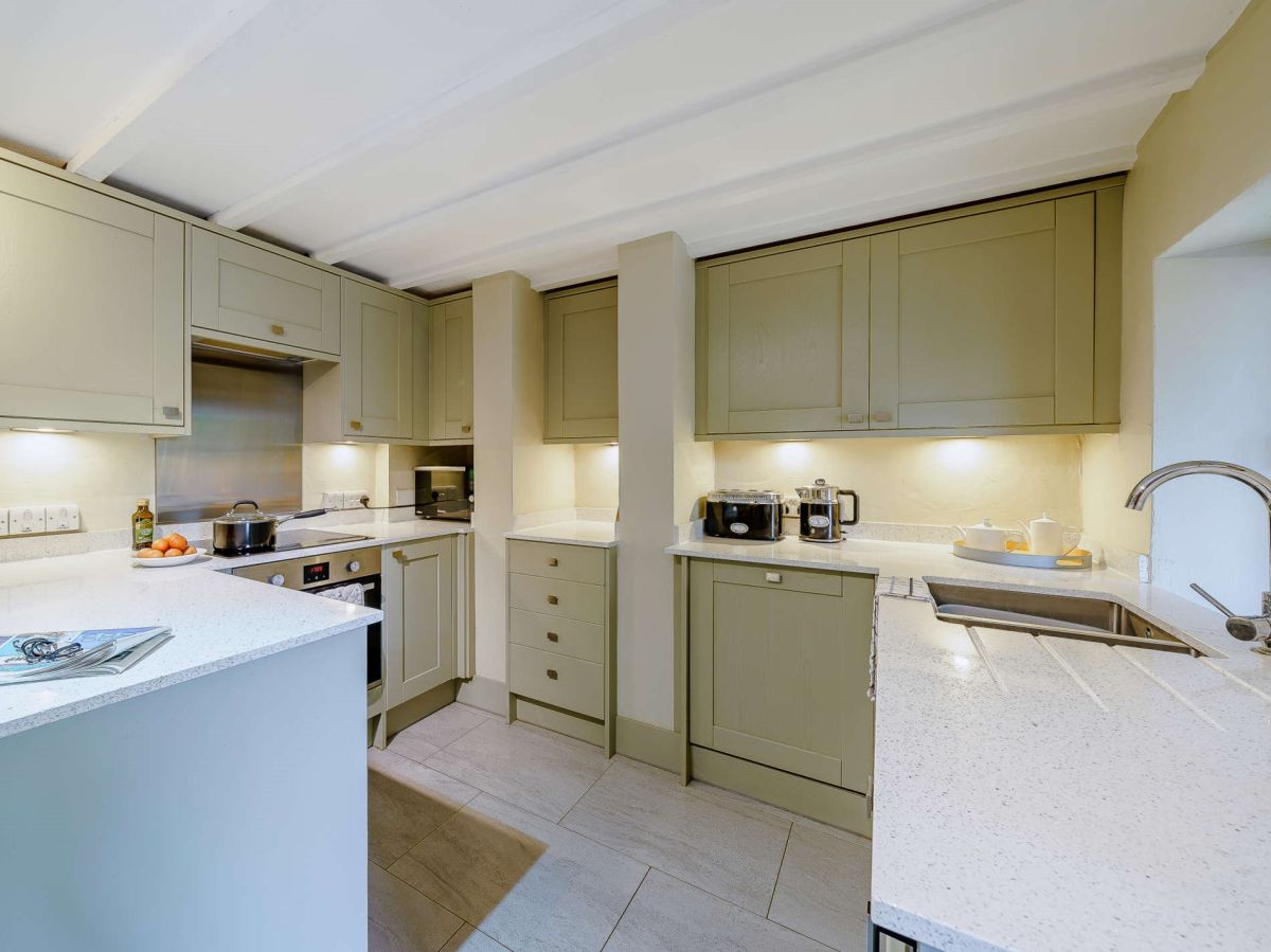 Wolf Cottage, listing photograph 5