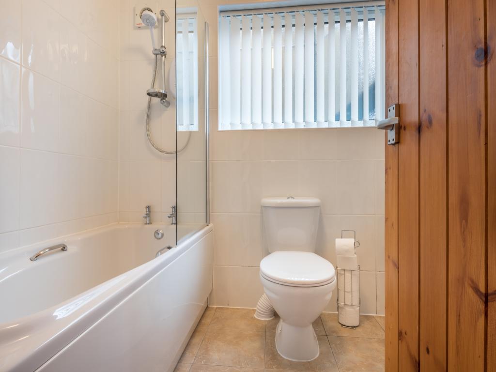 Derwent Apartment, listing photograph 8