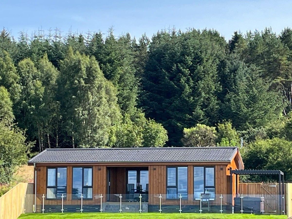 Arrochar View - Executive, listing photograph 11