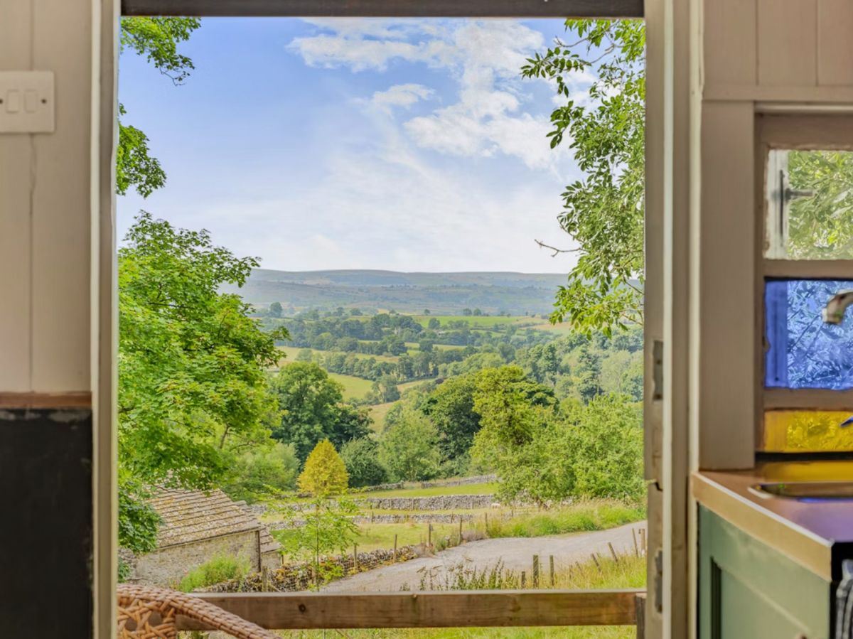 Hartington Hideaway, listing photograph 3