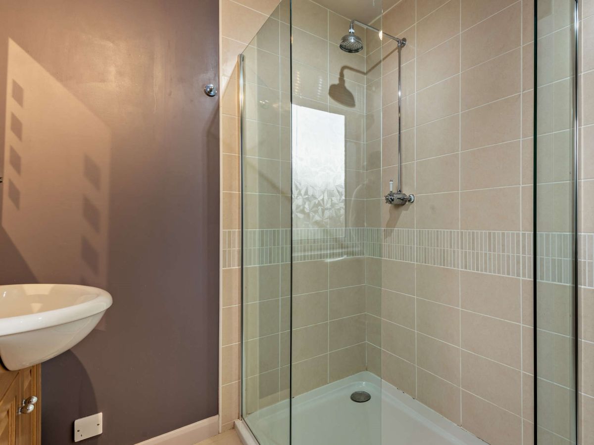 Whiskey Cottage, listing photograph 12
