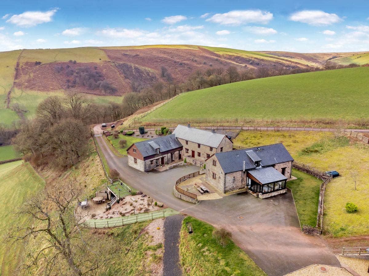 Beacons View Farm Cottages