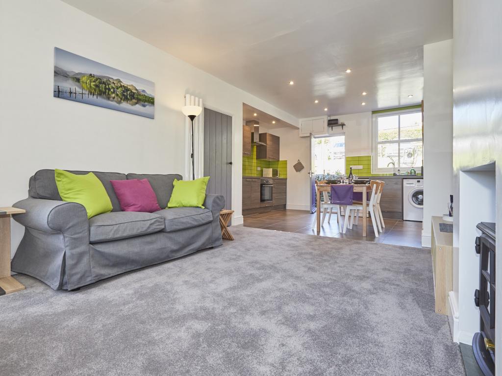 17 Otley Road, listing photograph 4