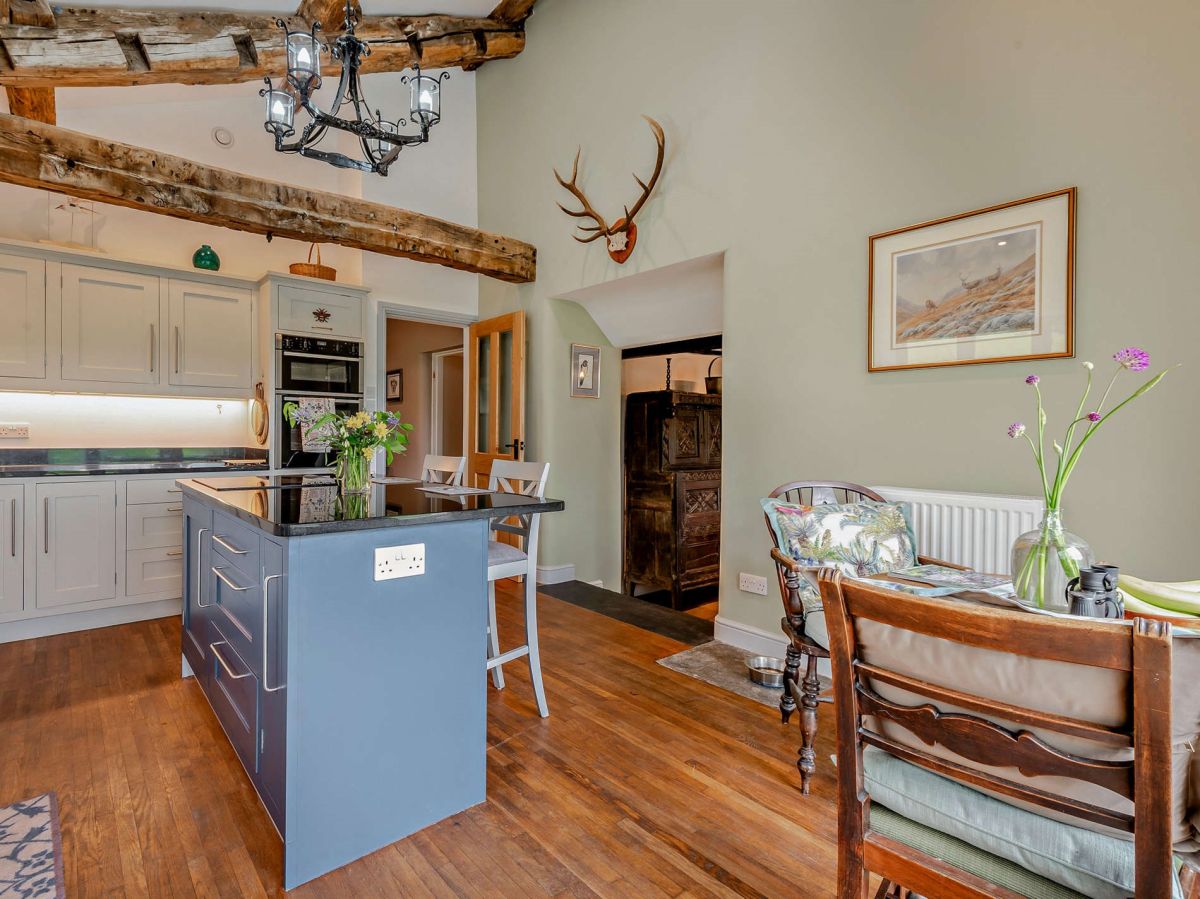Middle Bleansley, listing photograph 3
