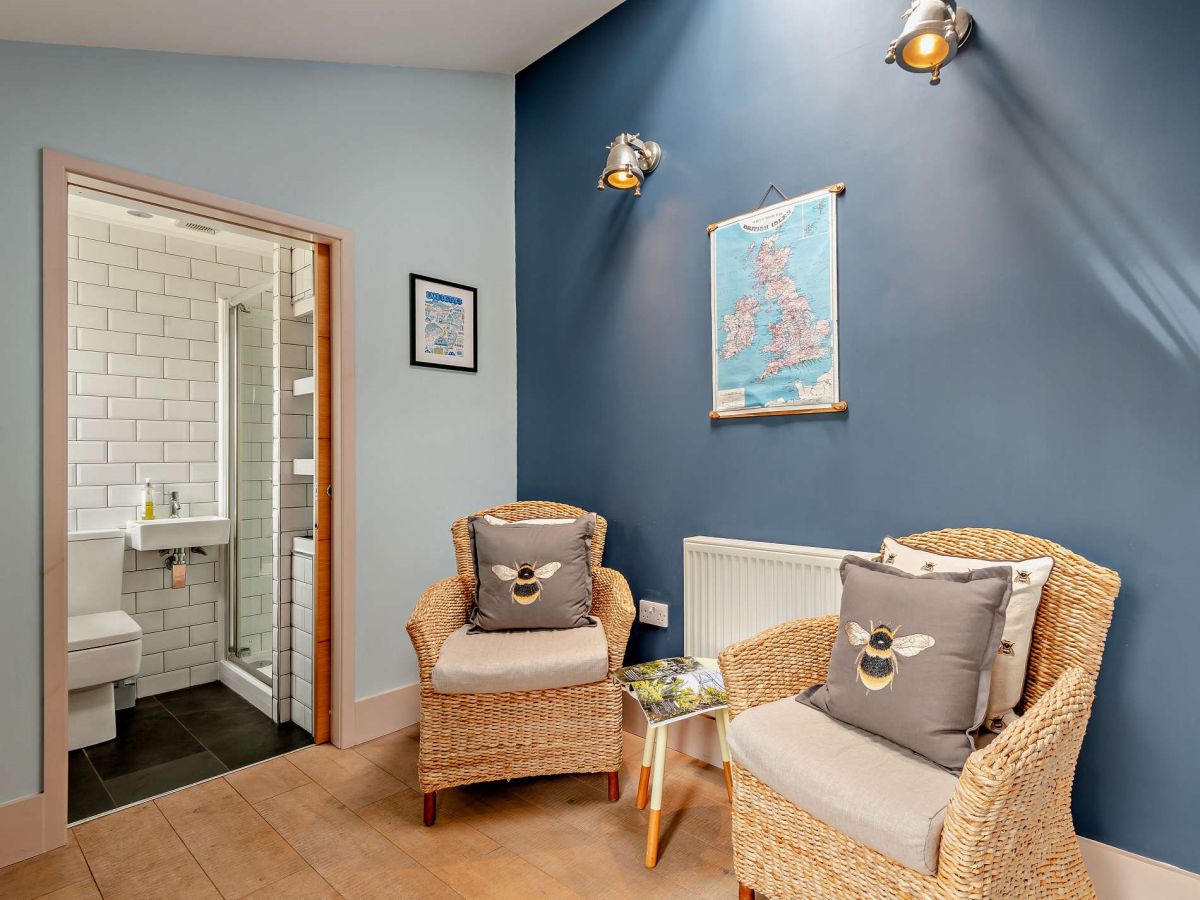 9 Morland Place, listing photograph 9