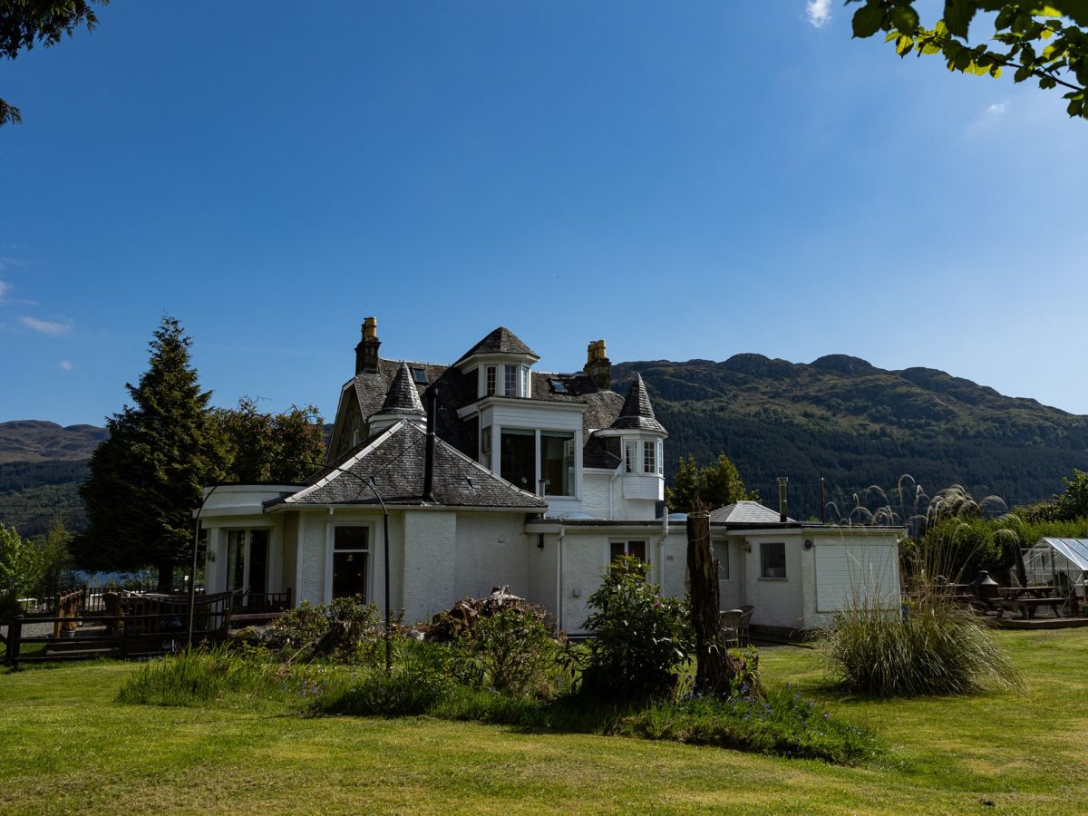 Rhumhor House, listing photograph 2