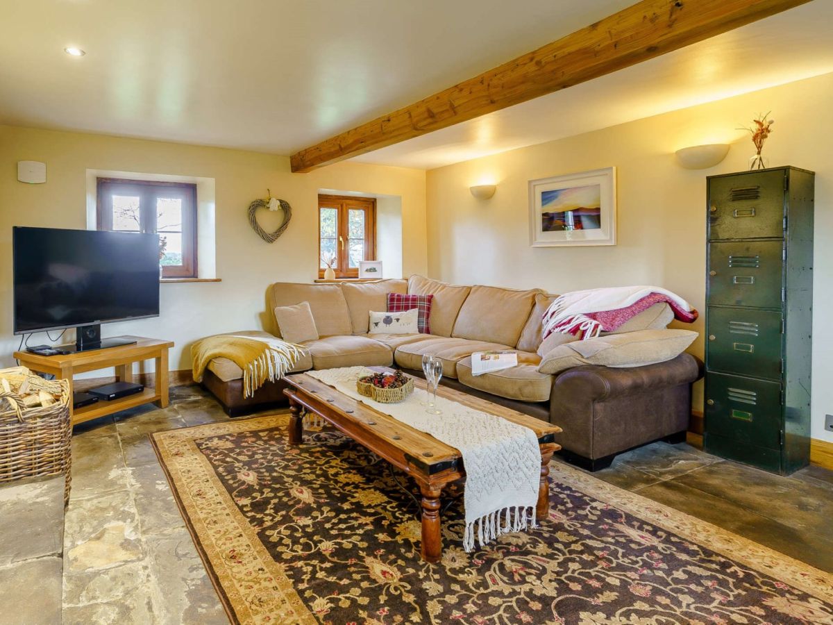 Garn-llech Barn, listing photograph 9