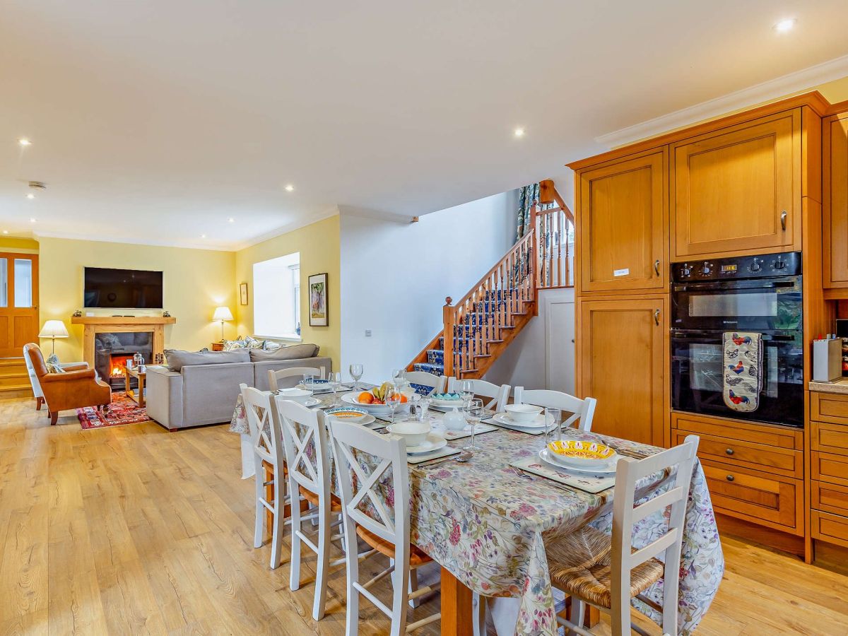 Garden Cottage At Farr, listing photograph 4