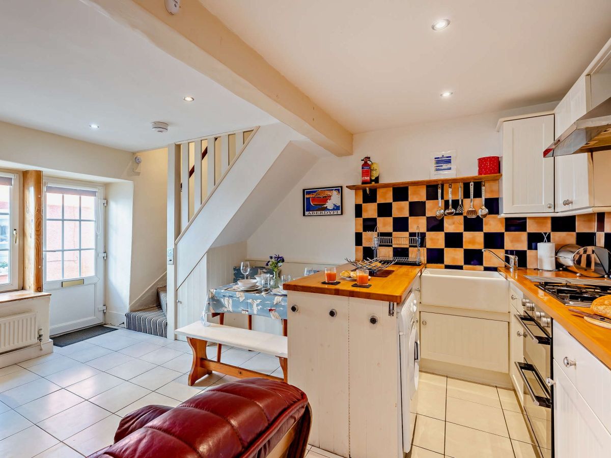 Miners Cottage - Aberdovey, listing photograph 2