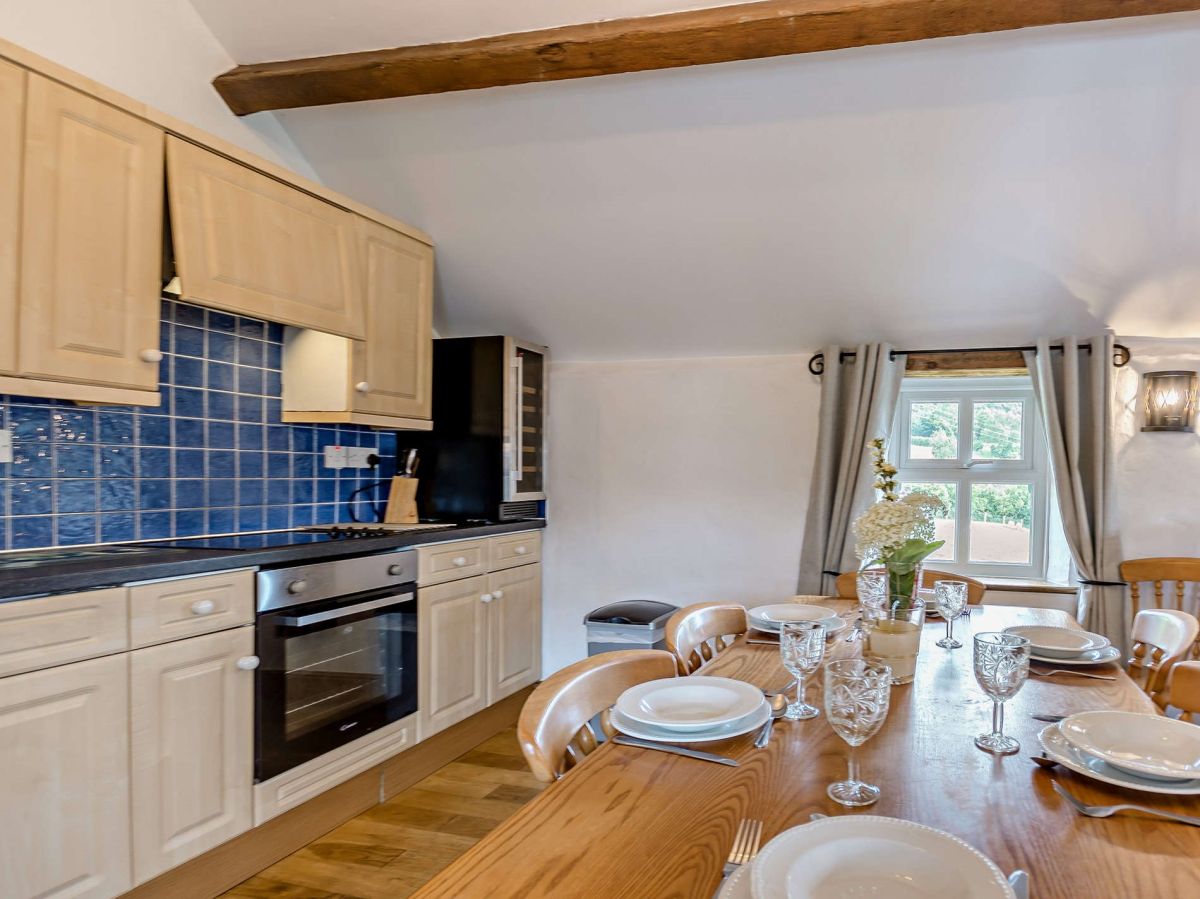 Family Farmhouse Conwy Valley, listing photograph 12