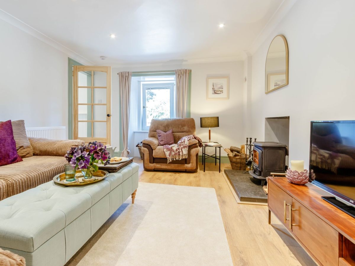 Riverview - Strathyre, listing photograph 3