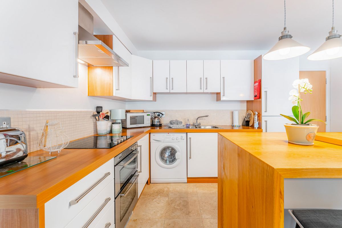 Bay Tree Cottage, listing photograph 11