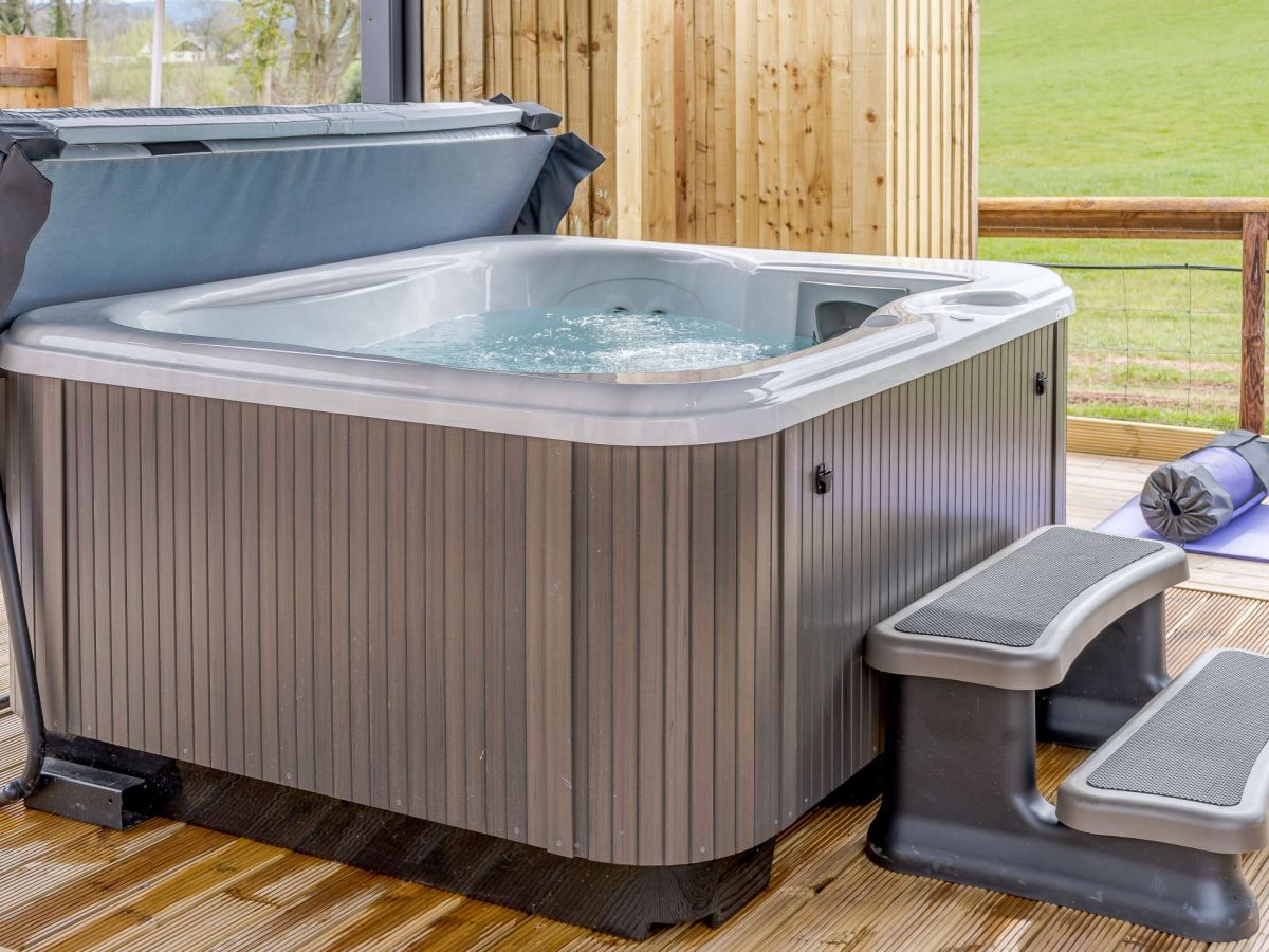 Finmia Sauna, Hot Tub & Plunge Pool, listing photograph 12