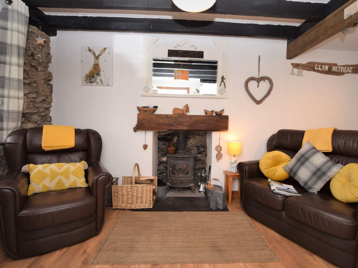 The Llyn Retreat, listing photograph 2
