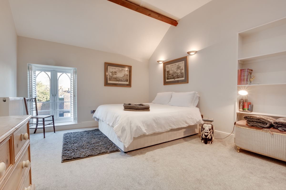 Frogmore, listing photograph 8