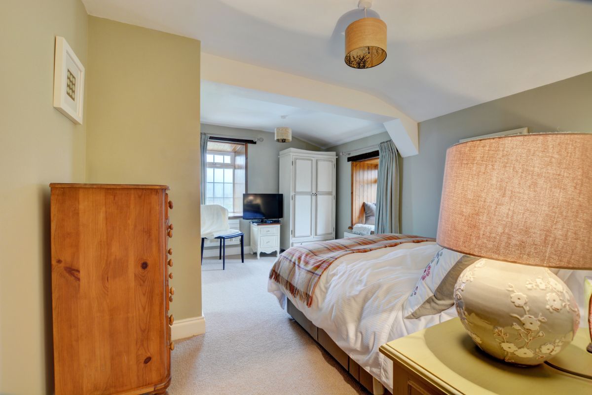 Blades Cottage, listing photograph 10
