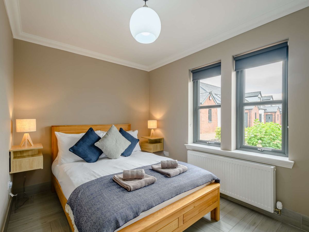 1 Lomond Courtyard, listing photograph 11
