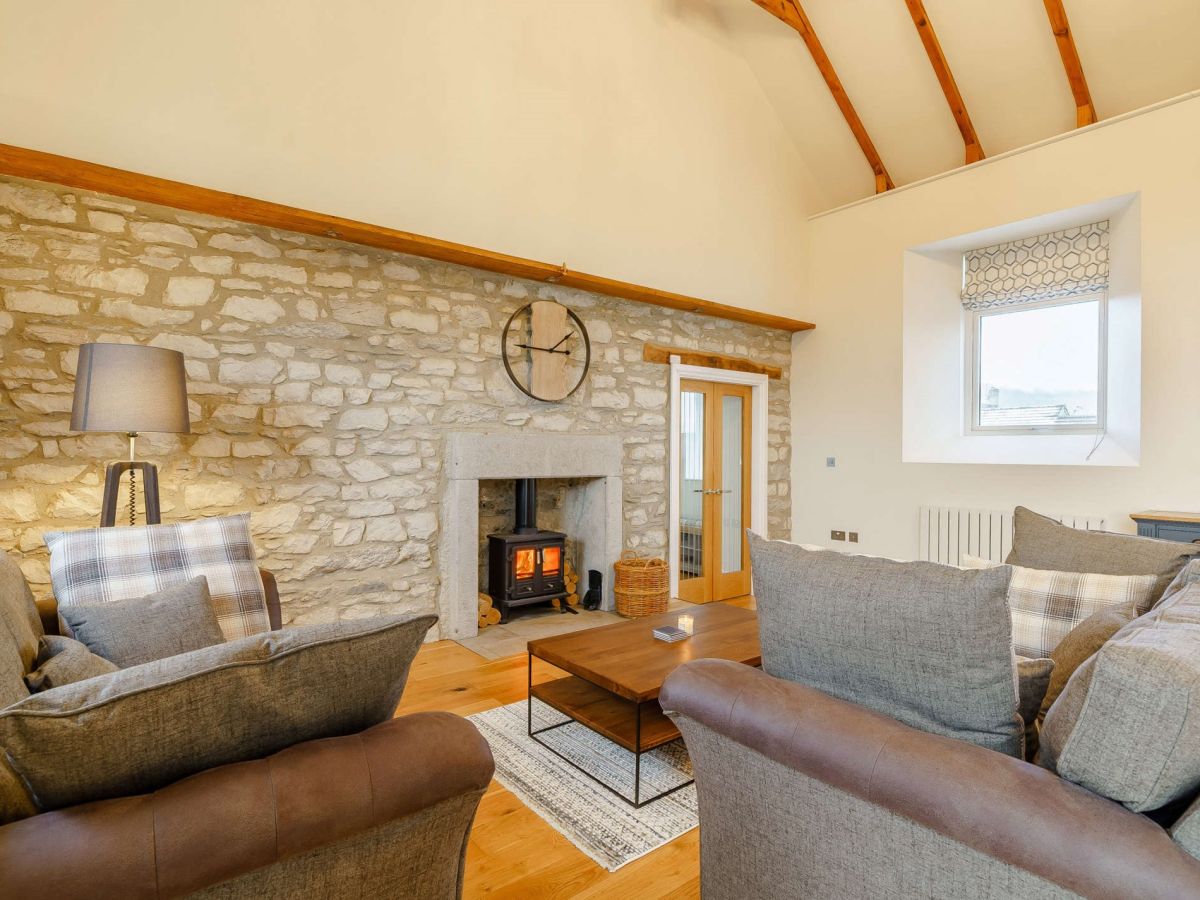 Bay Hall, listing photograph 8