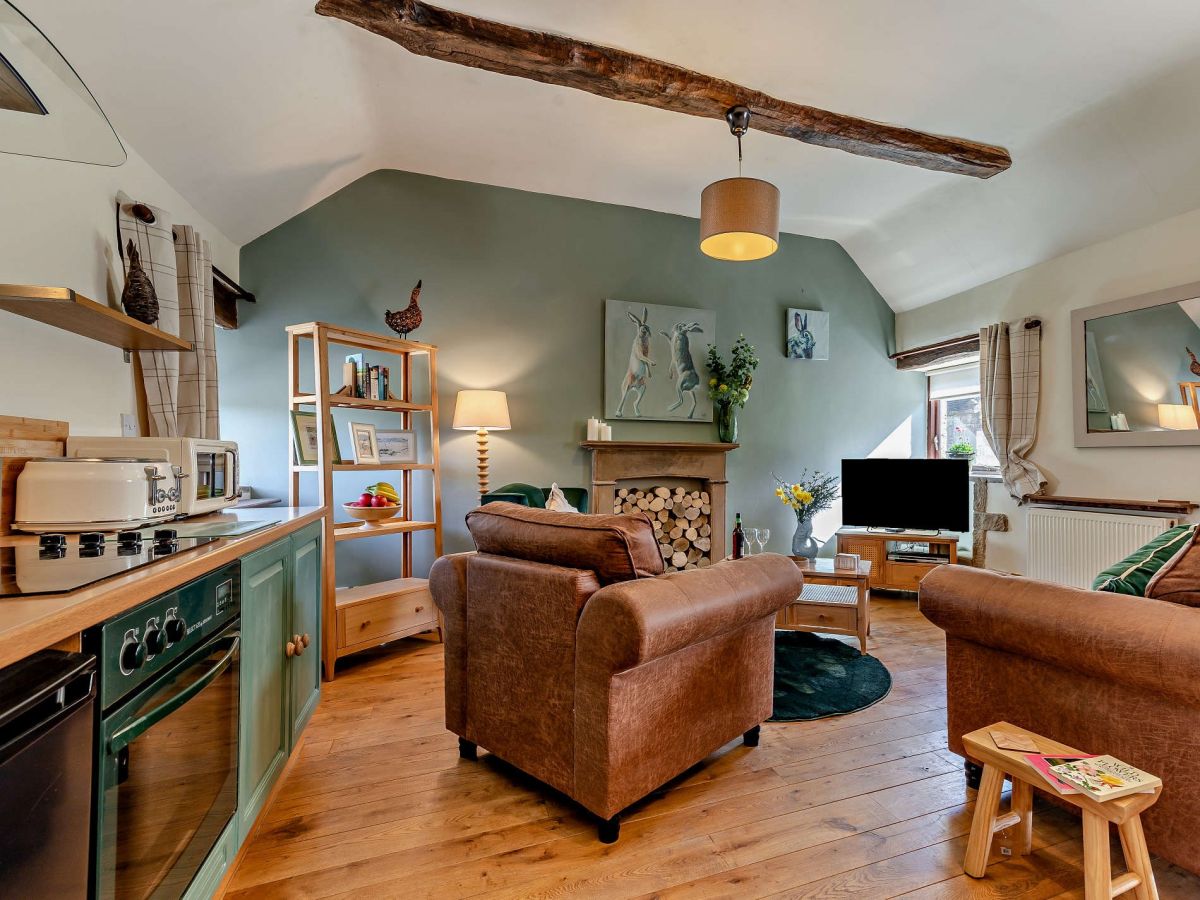 Purple Orchid Cottage, listing photograph 4