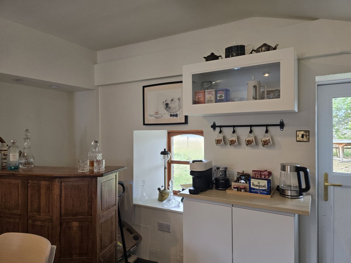 Hillview Cottage, listing photograph 12