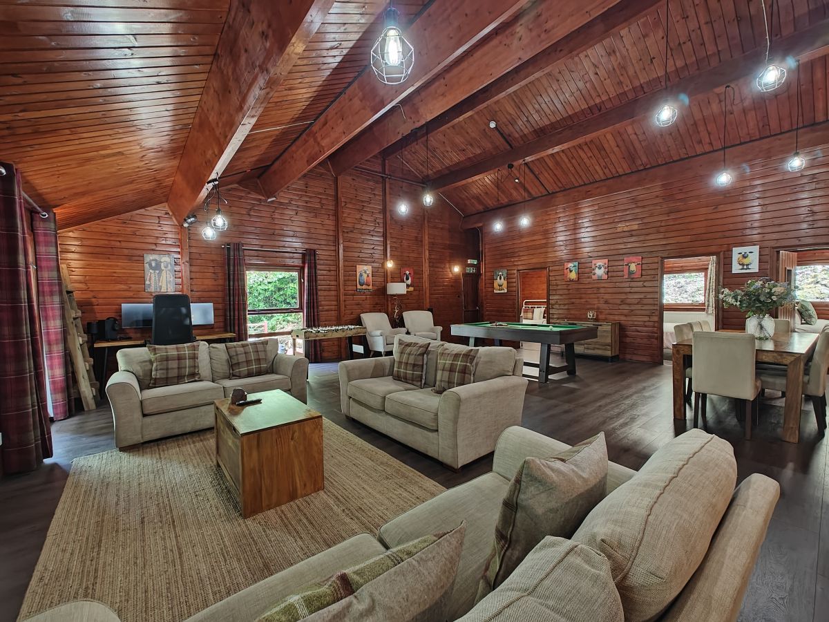 Alpine Lodge, listing photograph 3