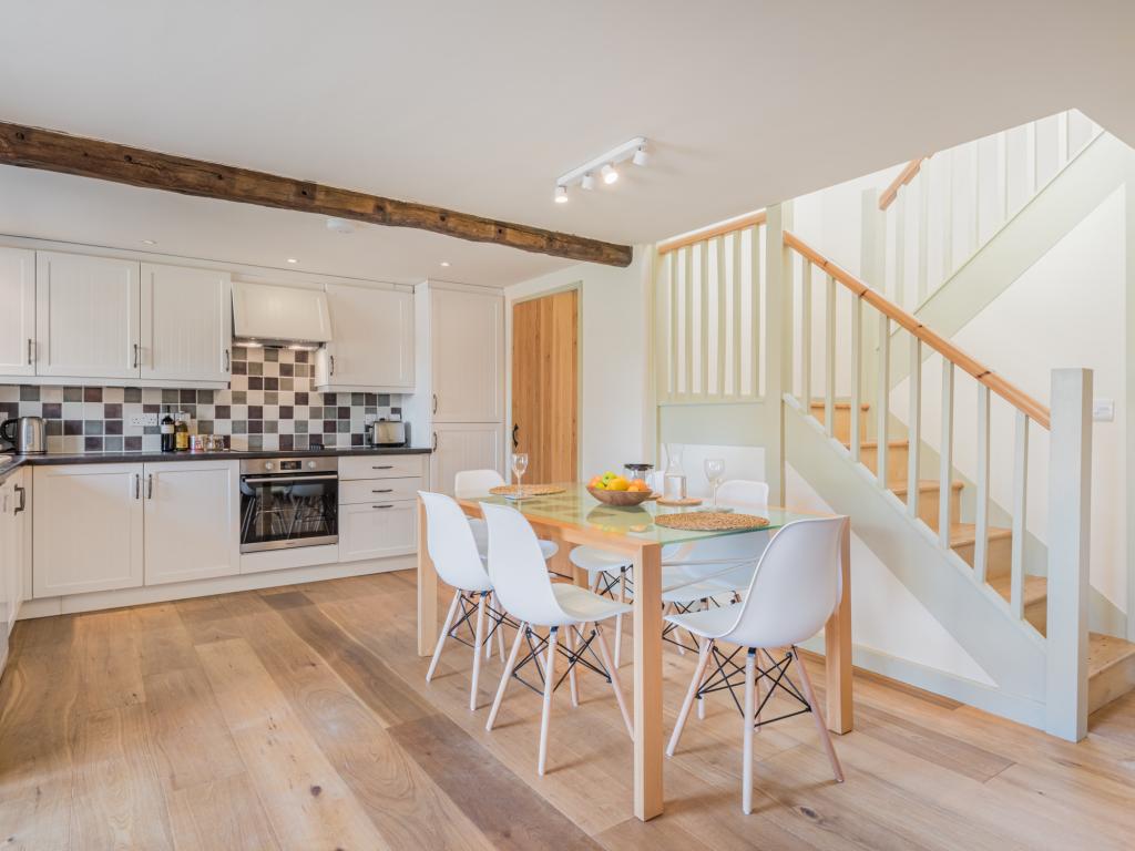 Plane Trees Cottage, listing photograph 3
