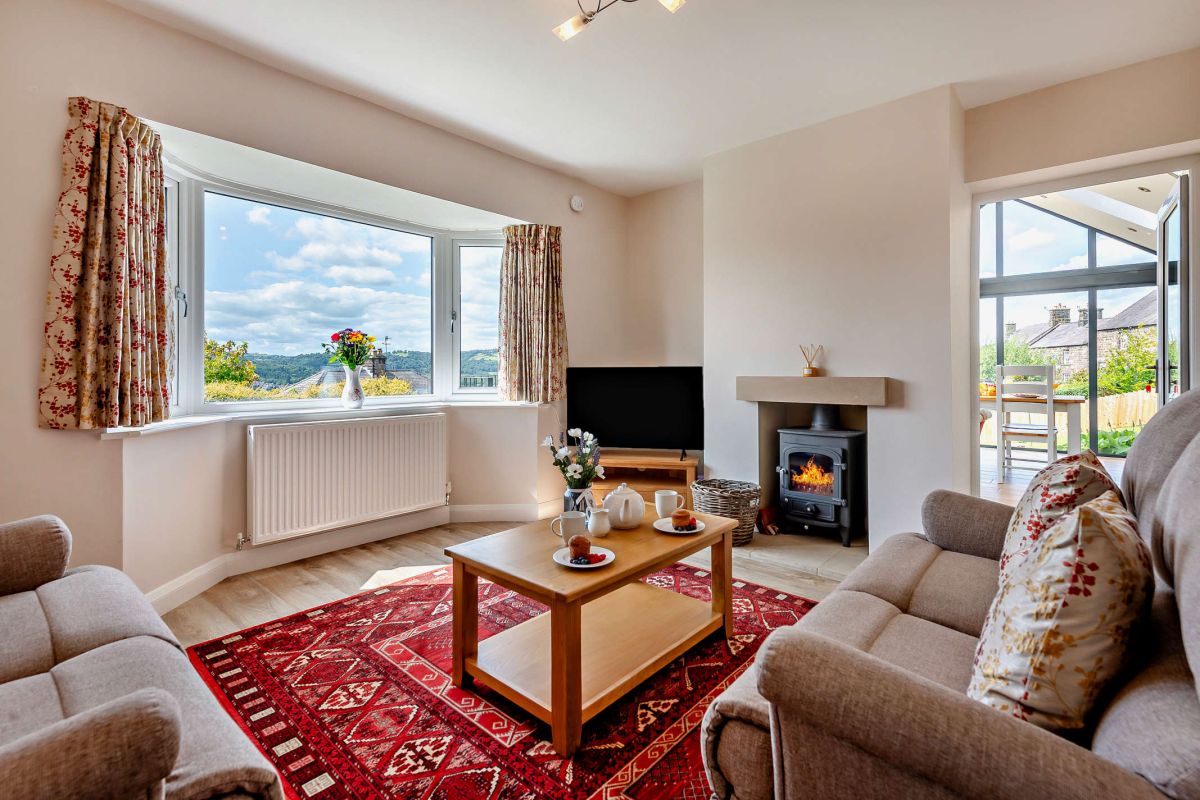 Apple Tree View, listing photograph 11