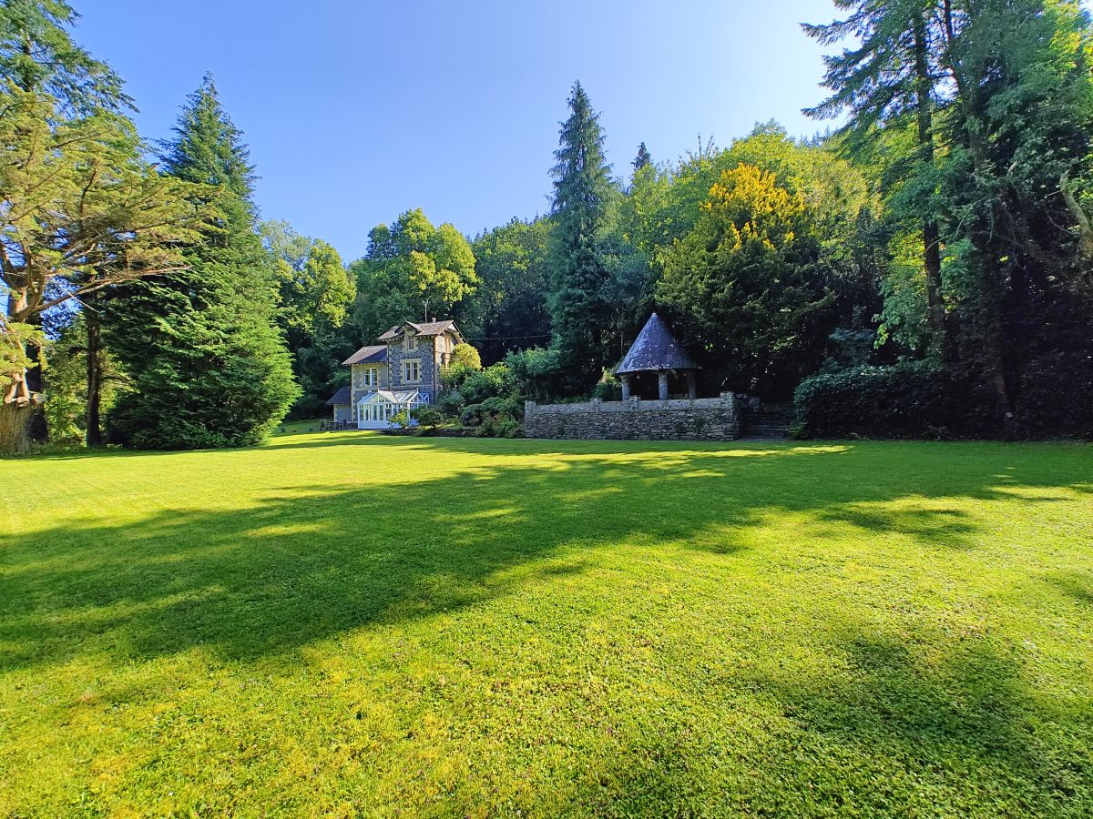 Coed Y Celyn Lodge
