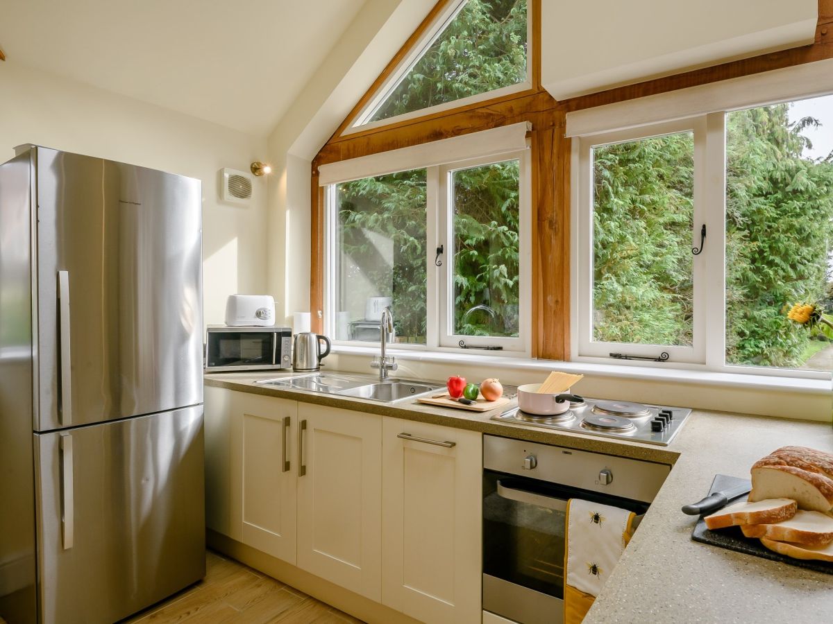 The Carriage House - Peak, listing photograph 4