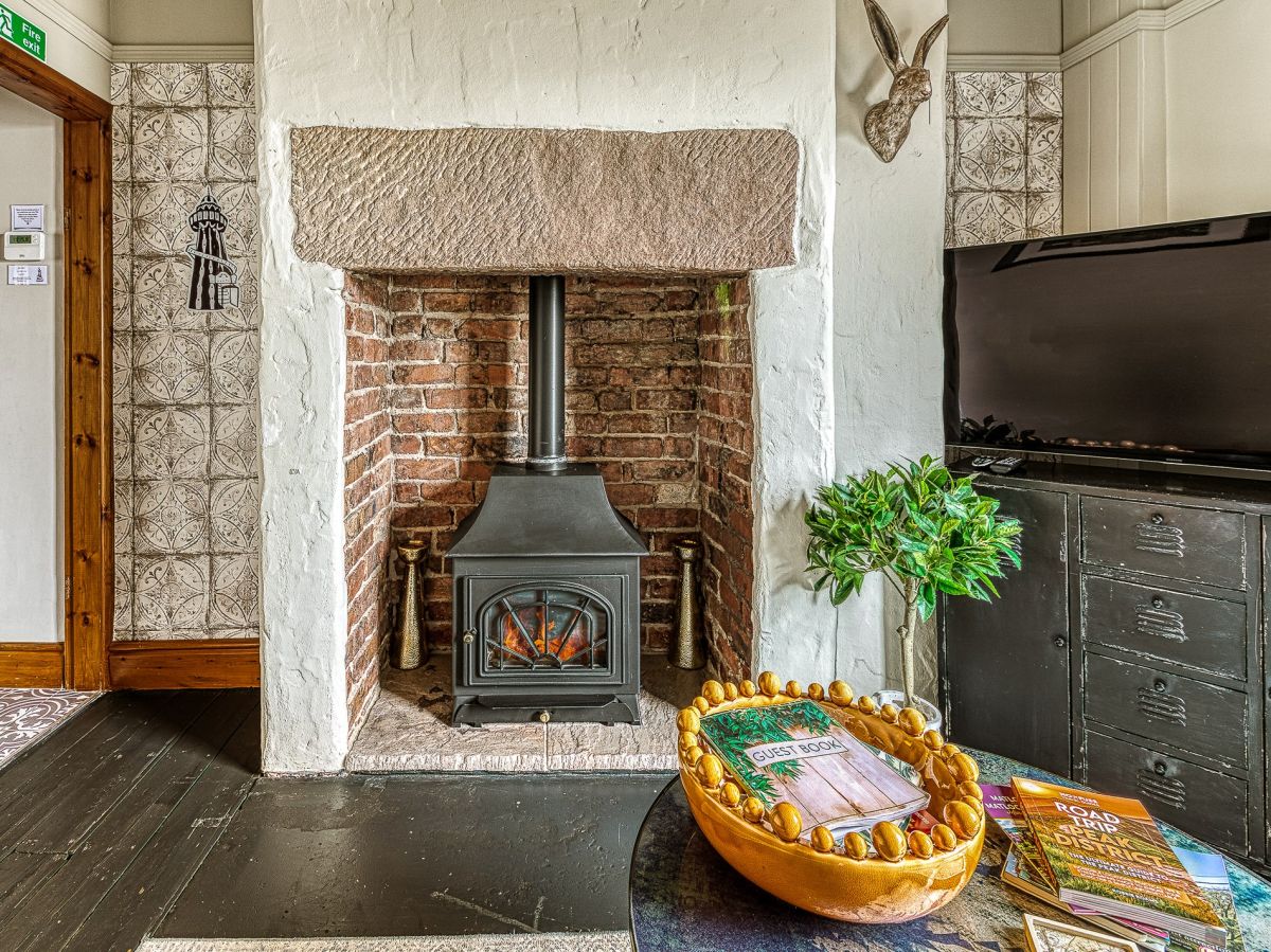 Matlock View, listing photograph 4