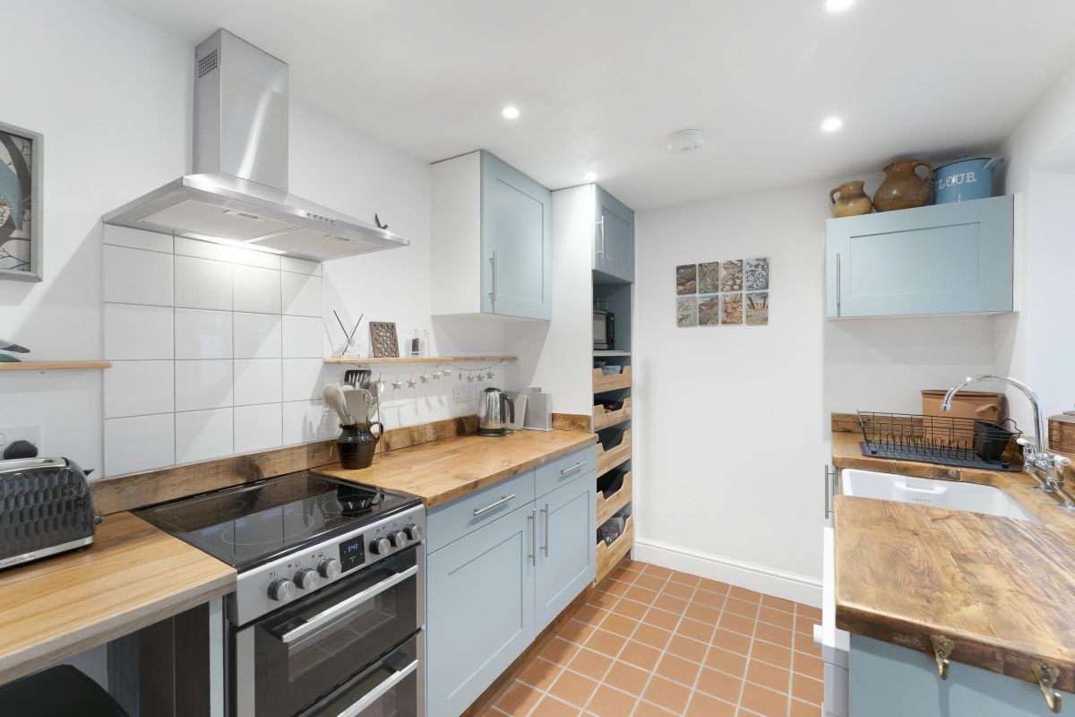 Swift House, listing photograph 8