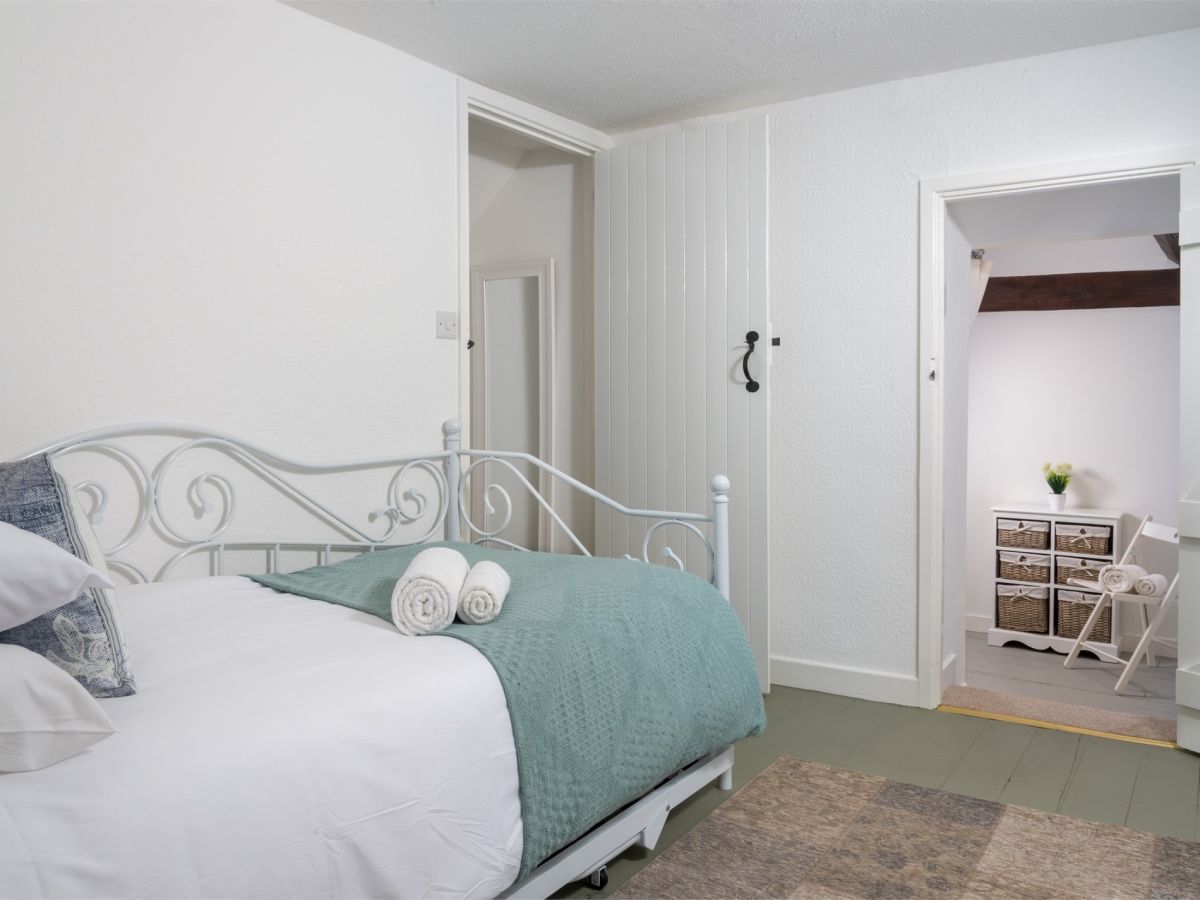 Mill Cottage - Llangynidr, listing photograph 8