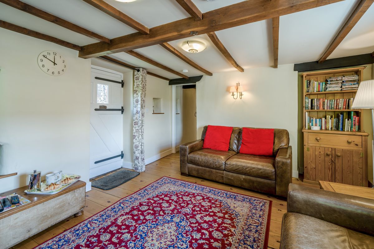 Rooks Cottage, listing photograph 12