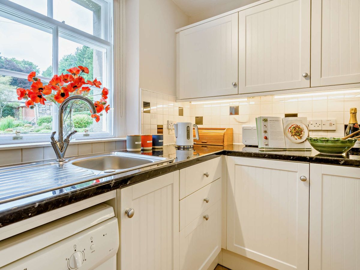 Cateran Cottage, listing photograph 8