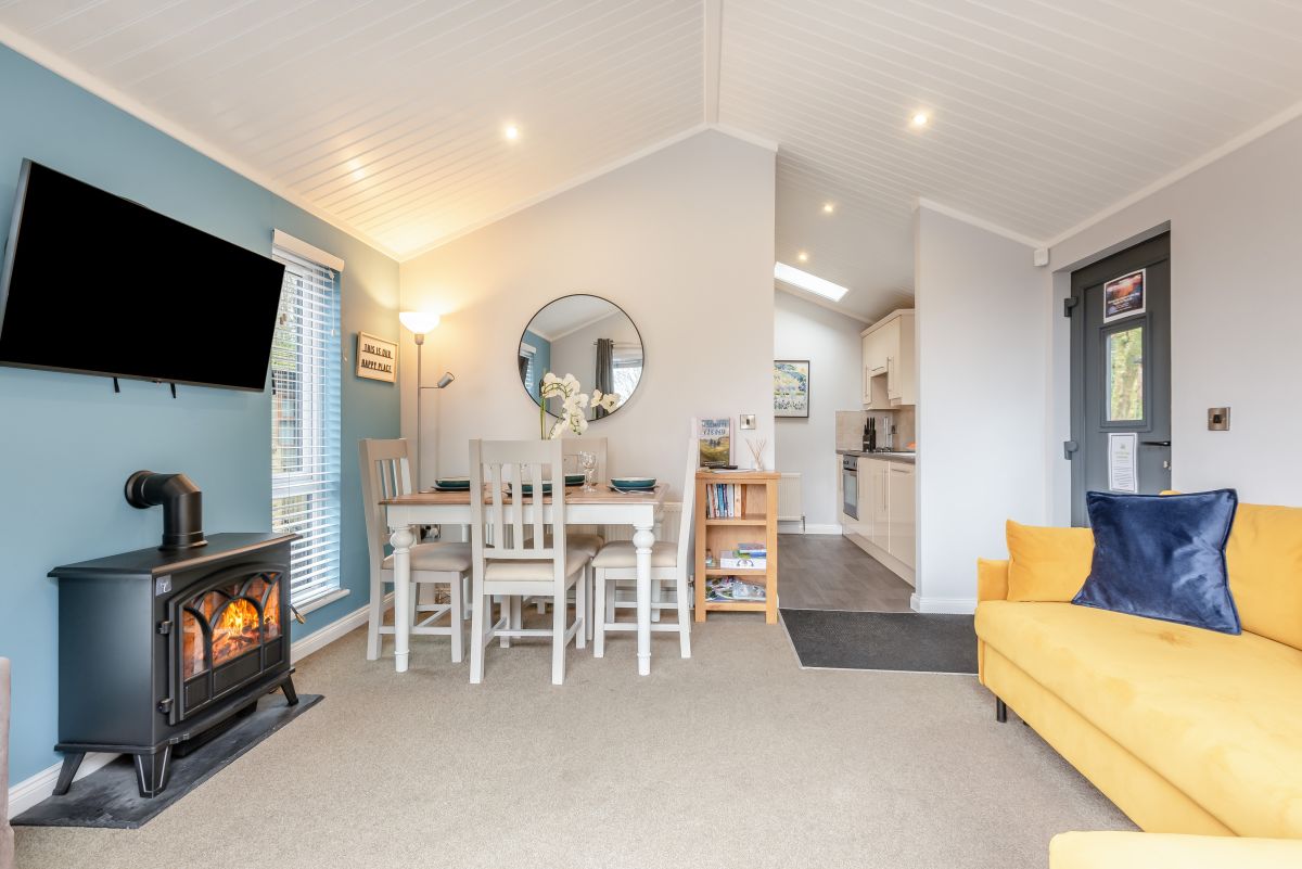 V+B Hygge, listing photograph 2