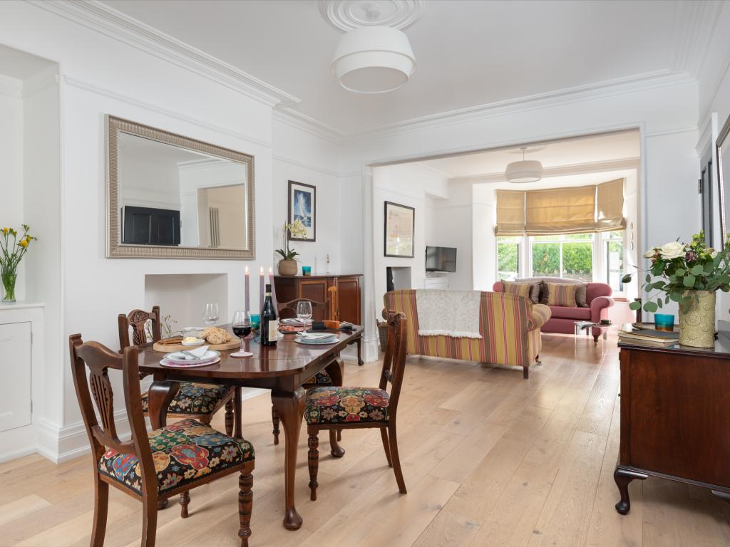 Lazy Bay Cottage, listing photograph 3