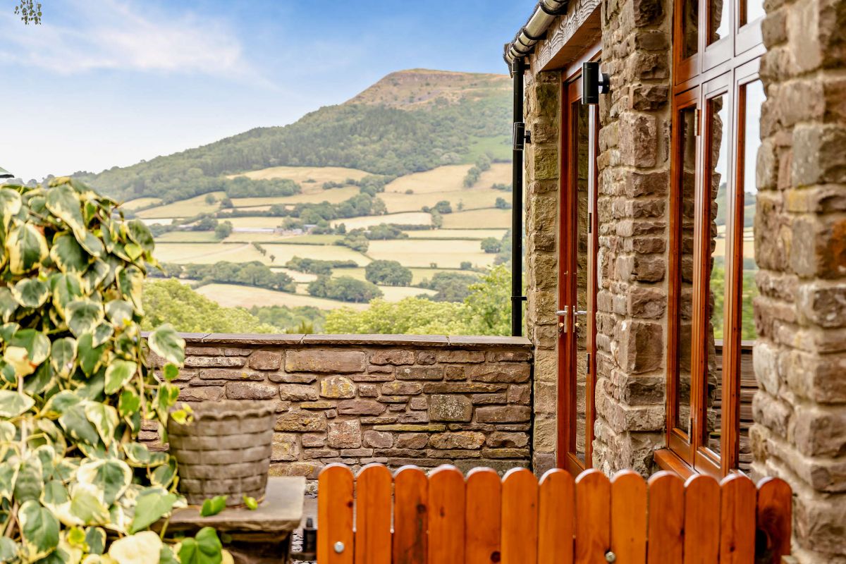 The Stable - Triley Court, listing photograph 3
