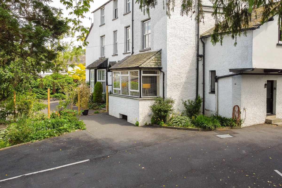 114 Craig Walk, listing photograph 6