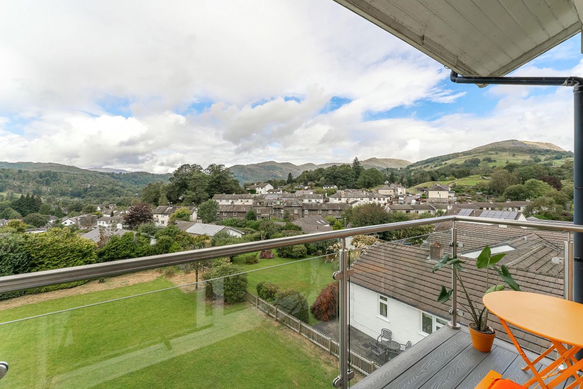Mountain View at Badgers Rake, listing photograph 2