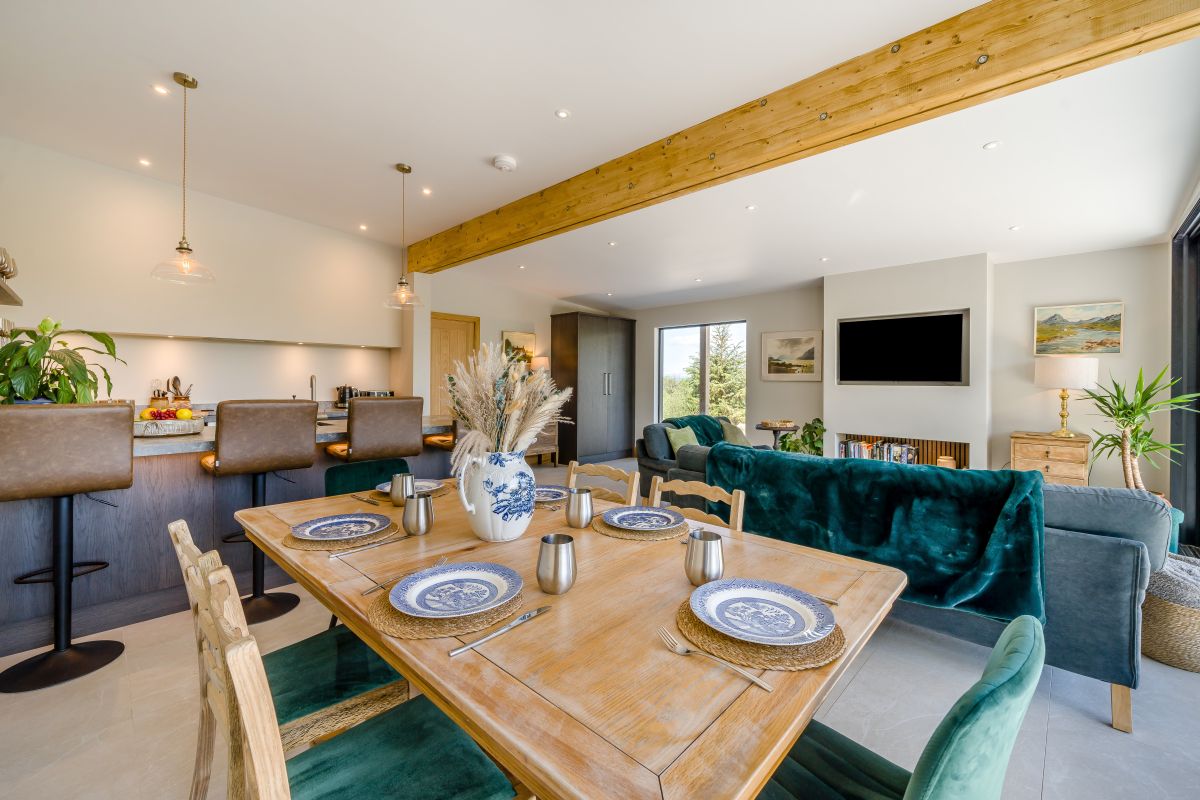 Deer Cottage, listing photograph 9