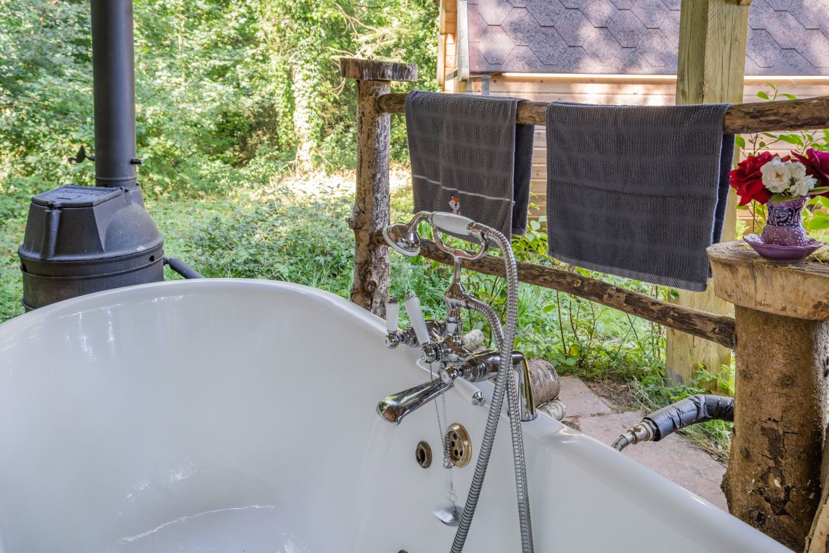 Fern Wood Hideaway, listing photograph 11