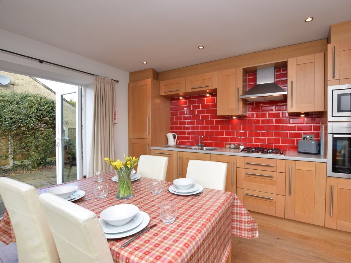 Pine Croft, listing photograph 2