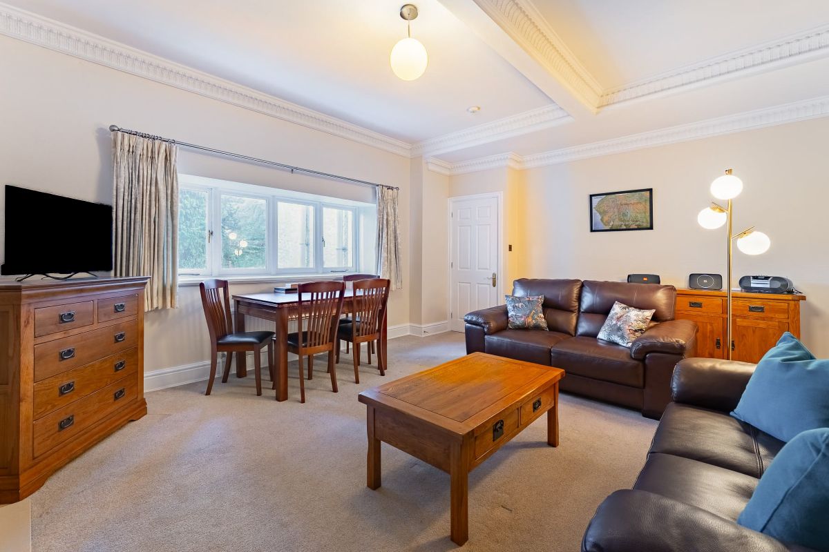 6 Meadowcroft House, listing photograph 5