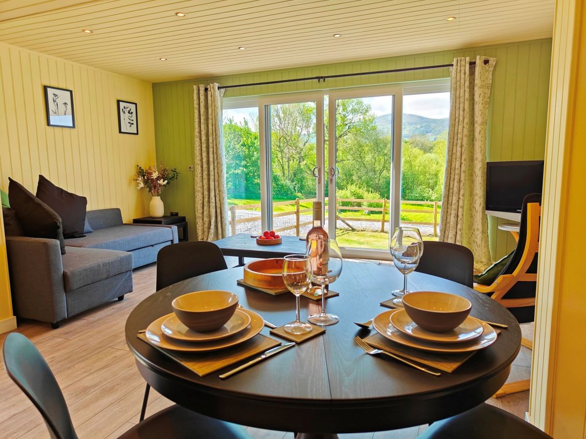 Firefly Lodge, listing photograph 6