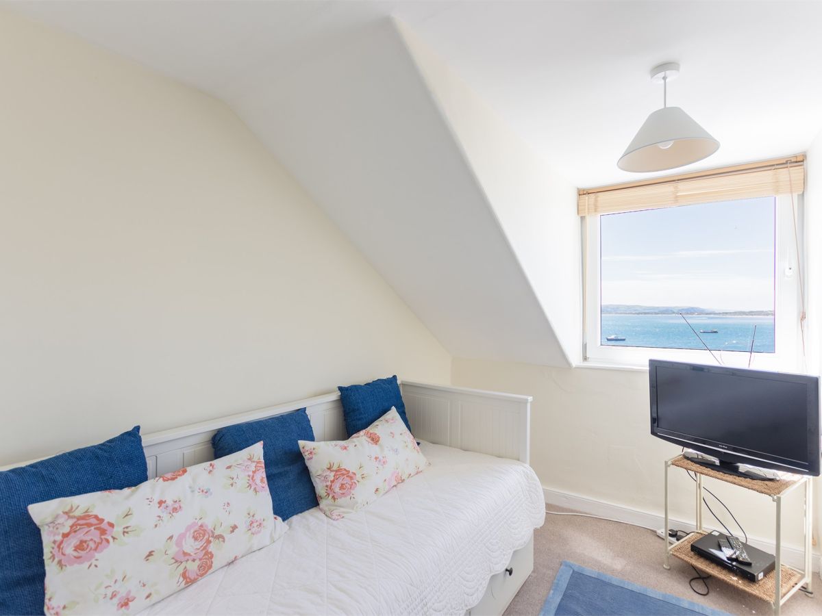 Glan Y Mor, listing photograph 10