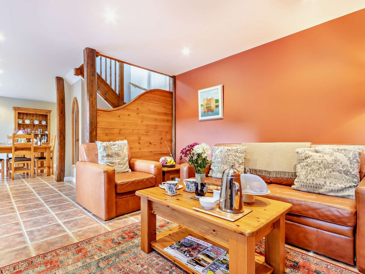 Little Hideaway, listing photograph 3