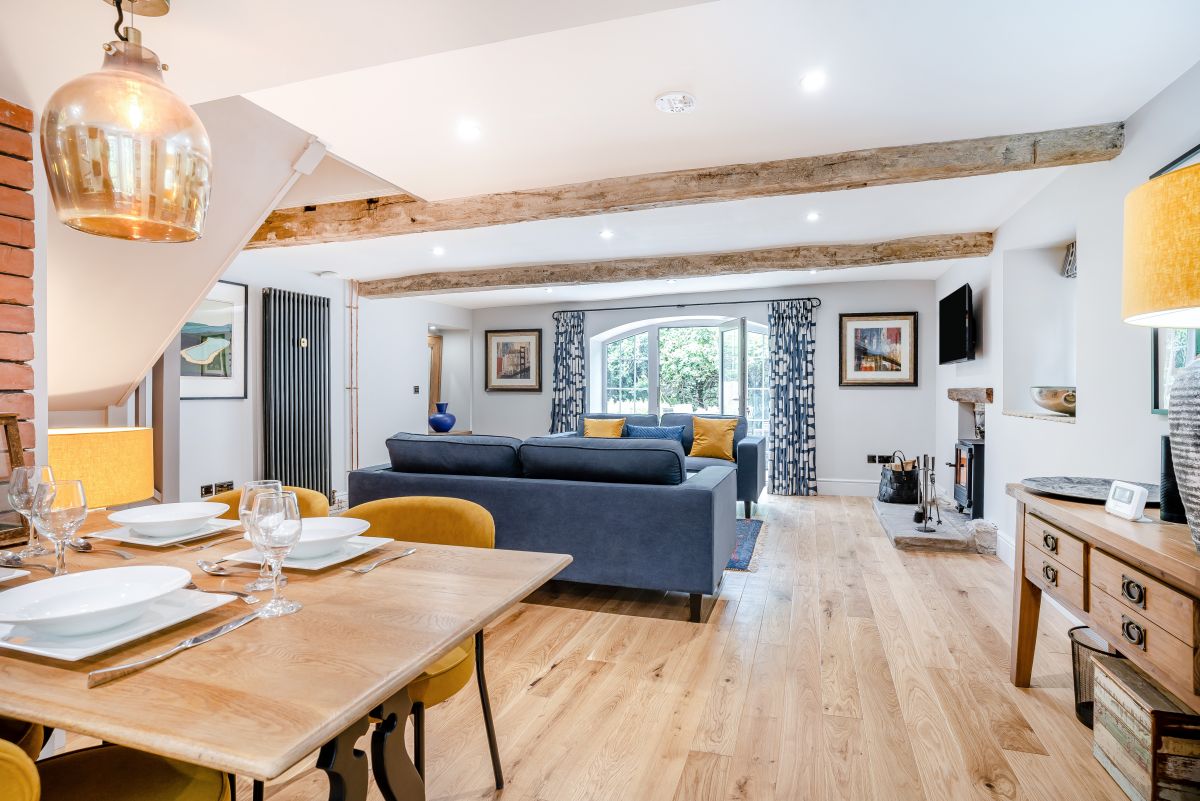 Caretakers Cottage - Goytre Hall, listing photograph 11