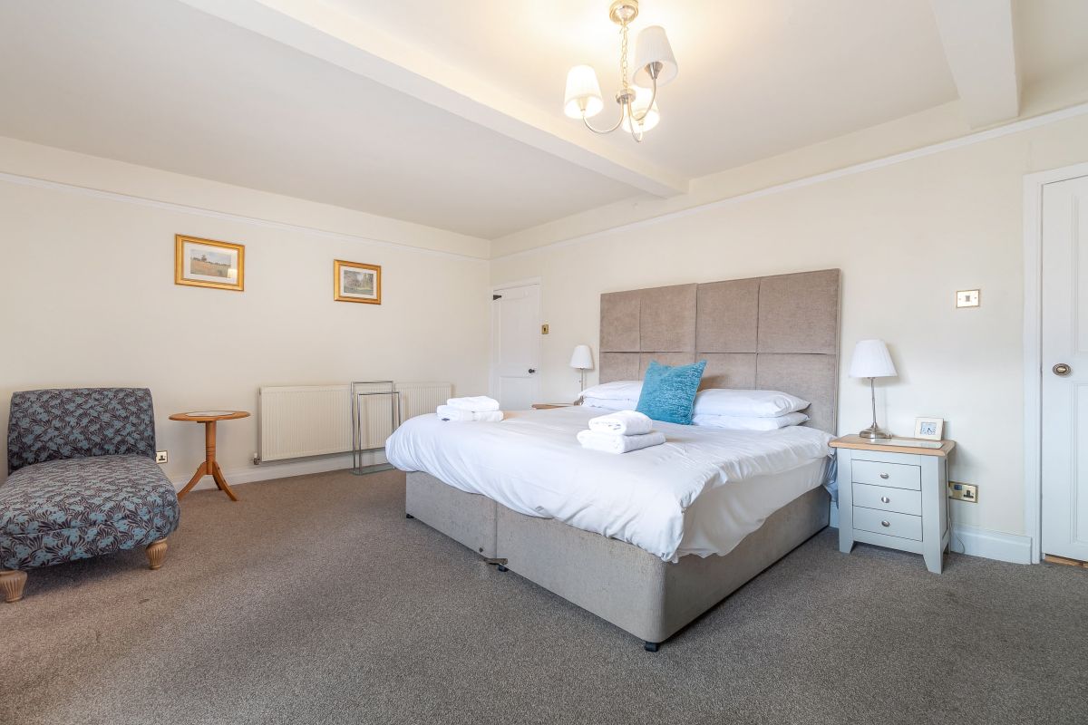 Roger Ground House, listing photograph 3