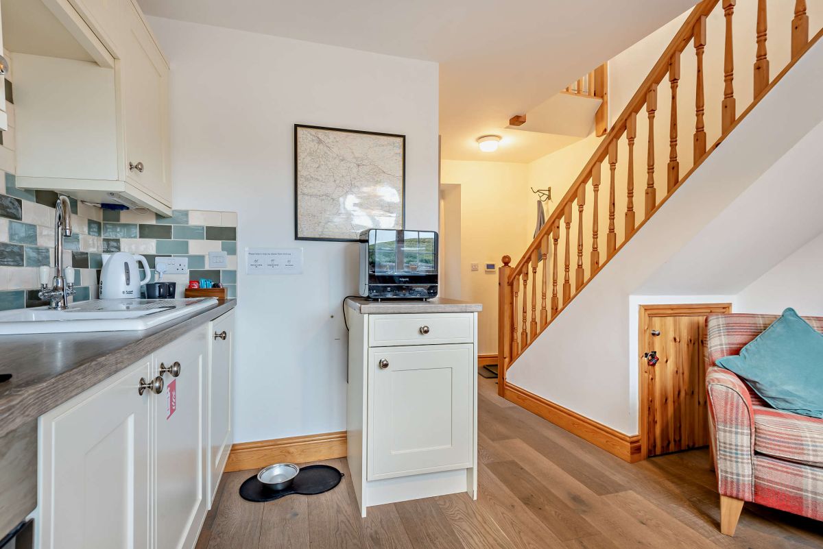 Riverbank Cottage, listing photograph 10
