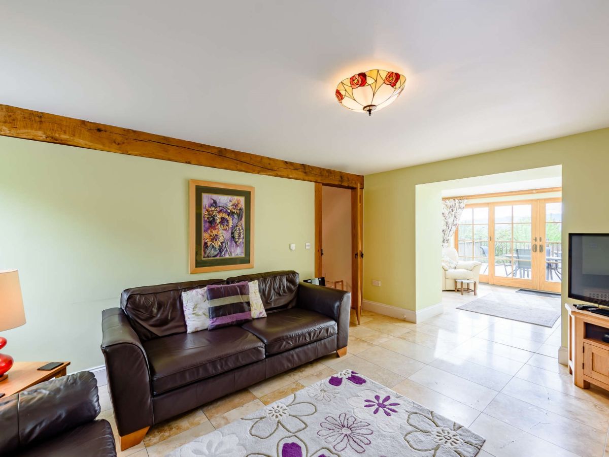 Buzzards View, listing photograph 10